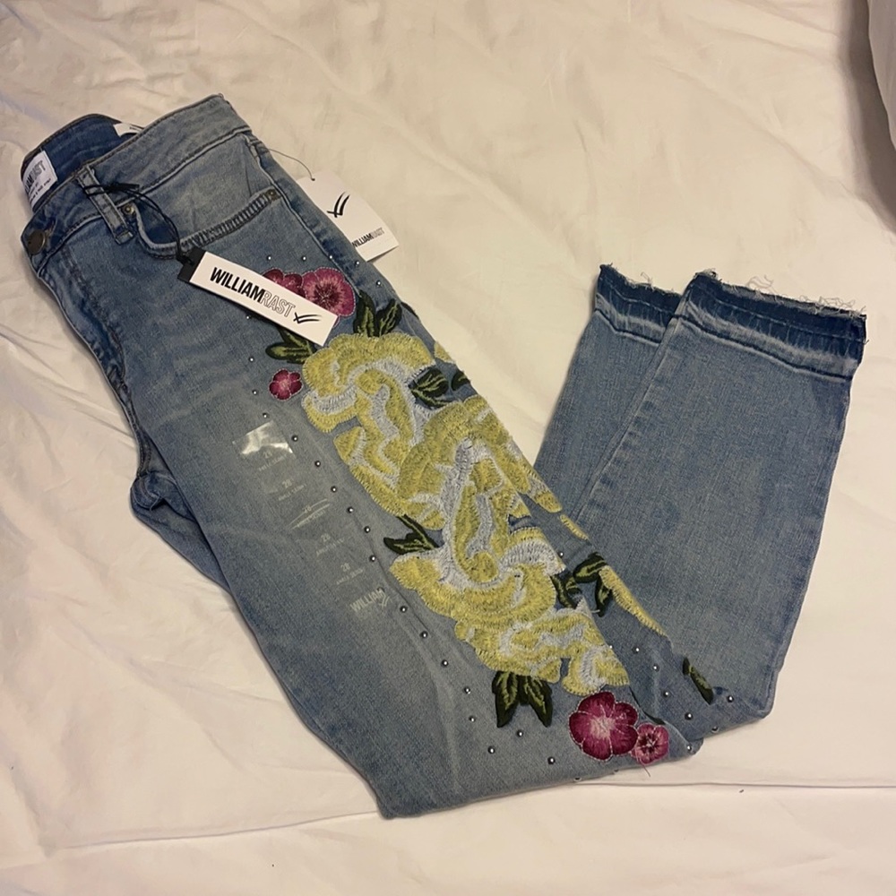 William Rast nwt floral jeans size 28
